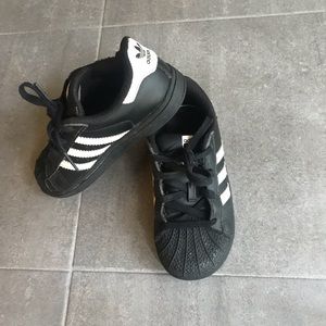 Black & White adidas